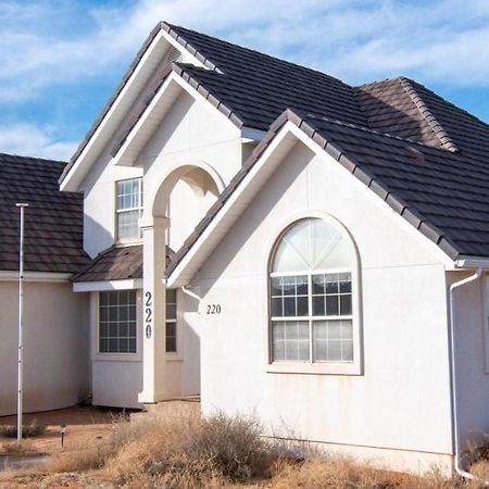 Wahweap Ranch - 8-Bedroom Lake Powell Vacation House Пейдж Екстериор снимка