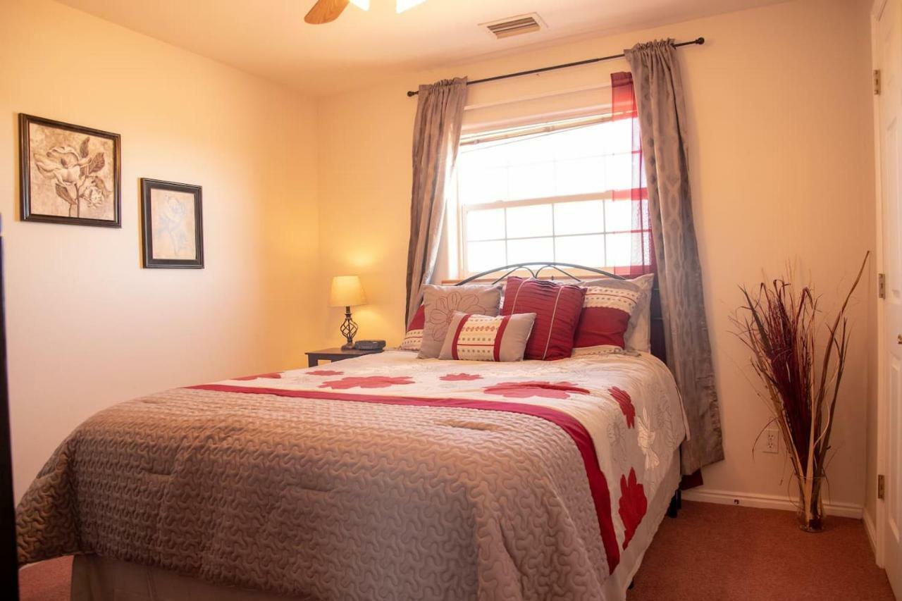 Wahweap Ranch - 8-Bedroom Lake Powell Vacation House Пейдж Екстериор снимка